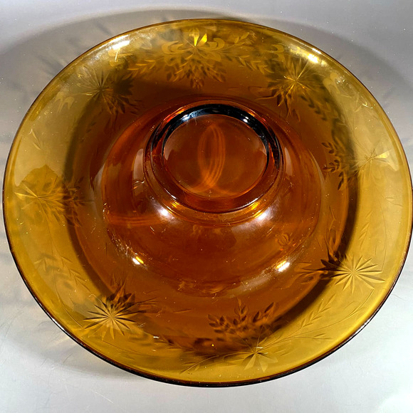 Amber Console Bowl with Leaf Etching - Picture 5 of 6